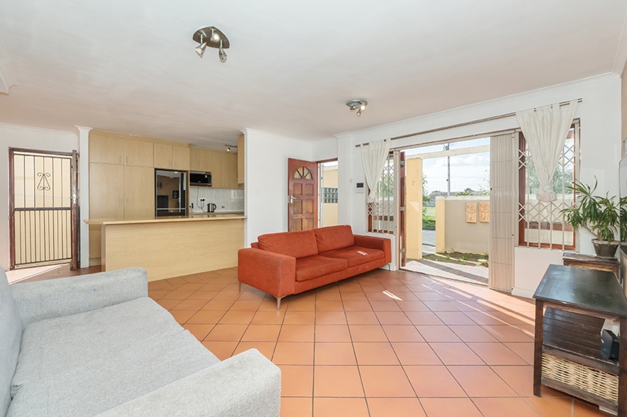 2 Bedroom Property for Sale in Southfield Western Cape